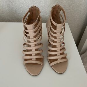 Express wedged sandal